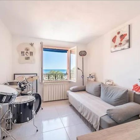 Face A La Théoule-sur-Mer